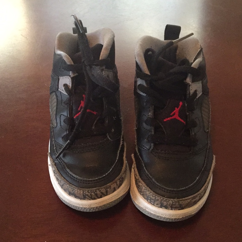 Retro Jordan Shoes